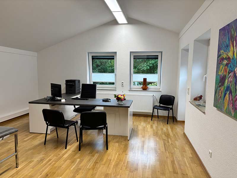 Behandlungszimmer1